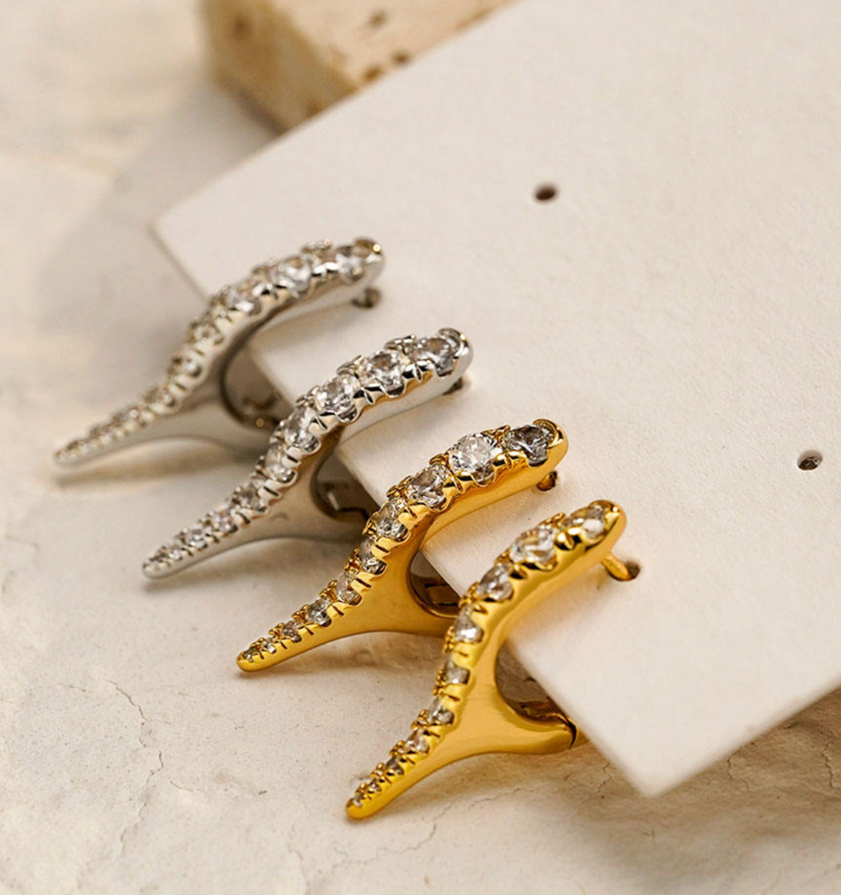 Refined Women’s Accessories