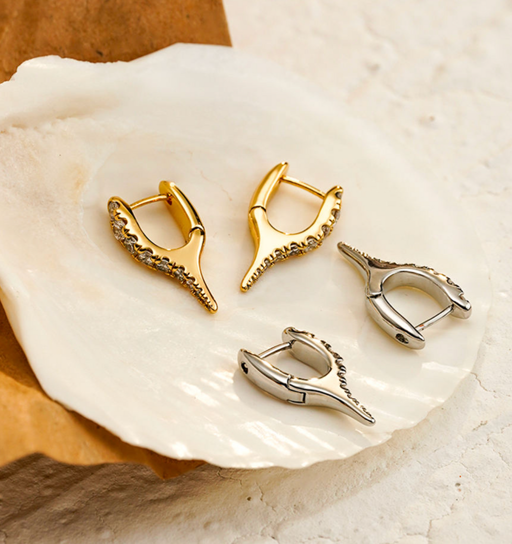 Refined Women’s Accessories