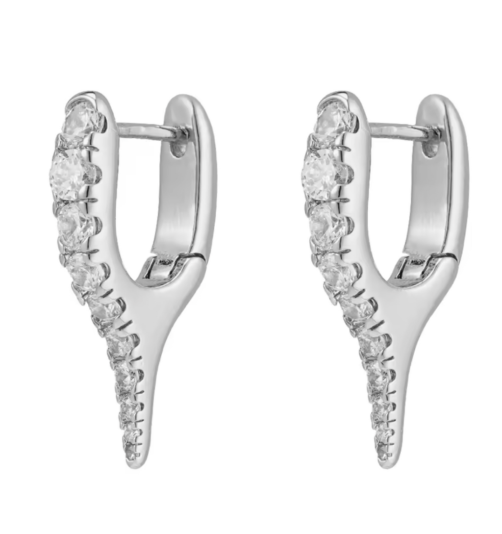 Refined Women’s Accessories